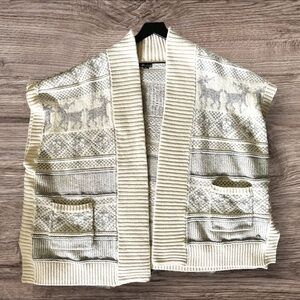 Eddie Bauer big comfy, cozy sleeveless open front poncho sweater wool blend